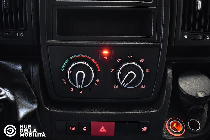 PEUGEOT Boxer 335 2.2 BlueHDi 165 S&S PLM Cassonato Acciaio